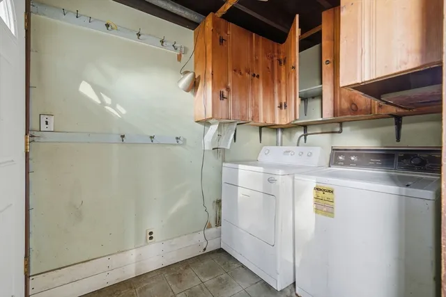 $699,999 | 11 Hutchins Circle, Lynnfield, MA 01940