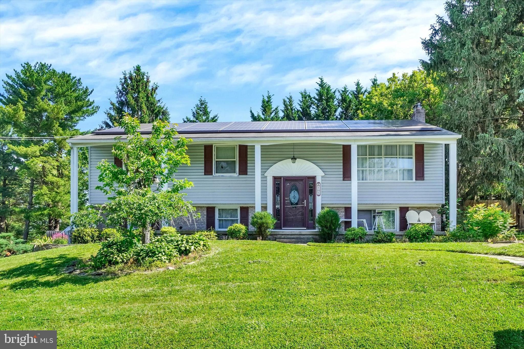 105 Lexington Road York, PA 17402 - Photo 1 of 29