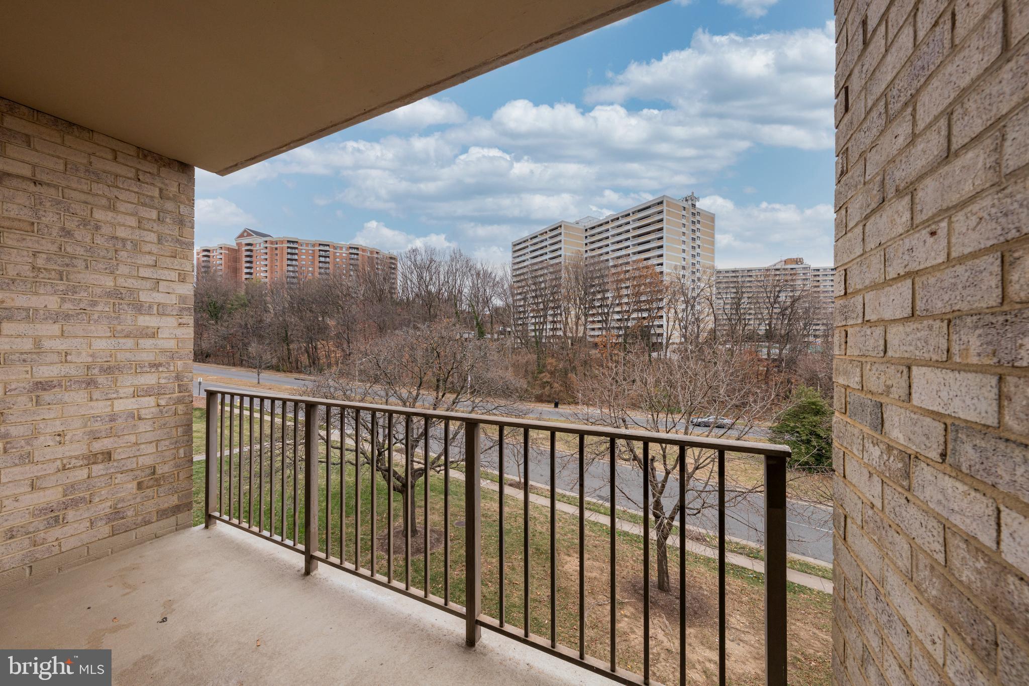 6137 Edsall Road, Unit I Alexandria, VA 22304 - Photo 26 of 28 a view of city from balcony
