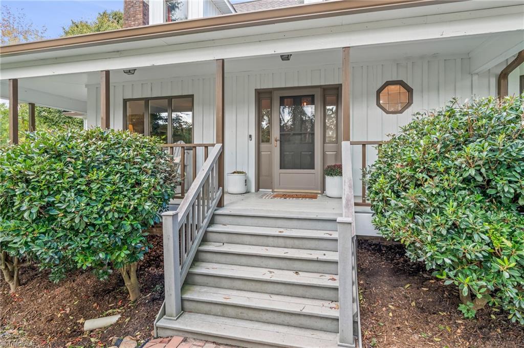 2641 Mock Road High Point, NC 27265 - Photo 2 of 50 Beautiful Entry!