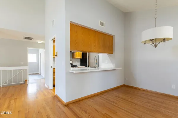 $3,500 | 300 South Mentor Avenue, Unit 5, Pasadena, CA 91106