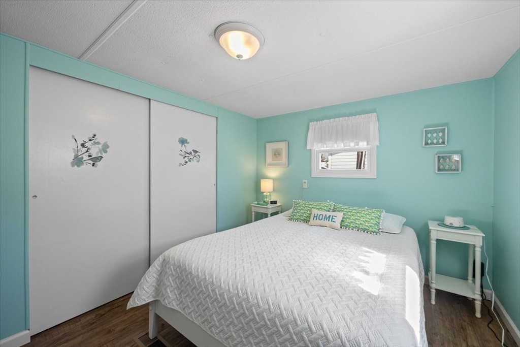 43 Amos Way Wareham, MA 02558 - Photo 16 of 34