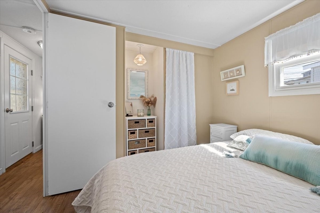 43 Amos Way Wareham, MA 02558 - Photo 18 of 34