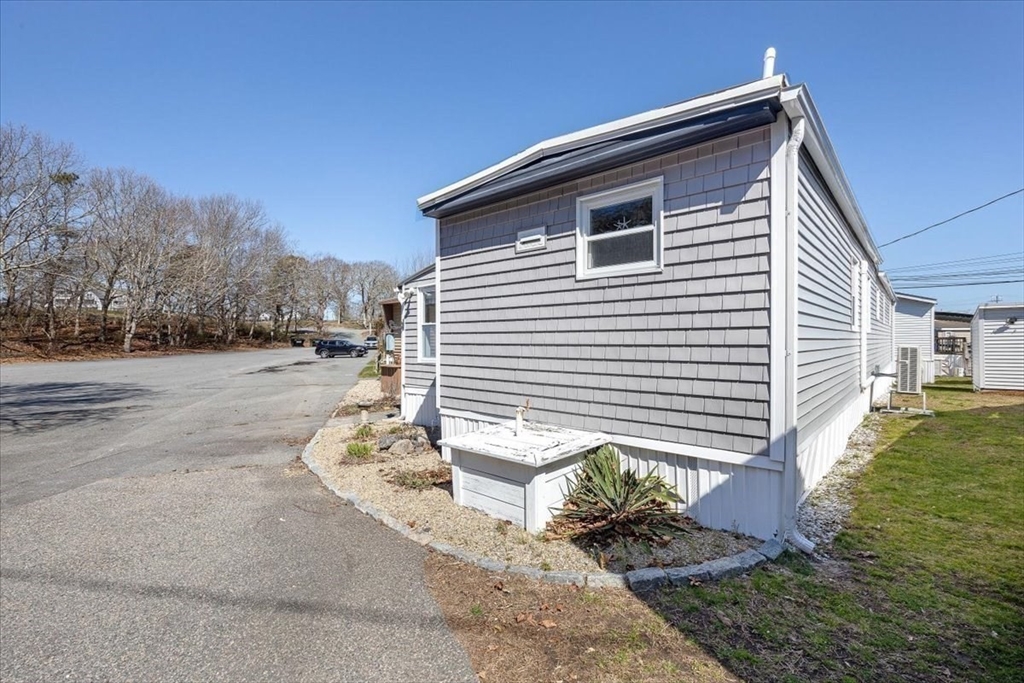 43 Amos Way Wareham, MA 02558 - Photo 24 of 34