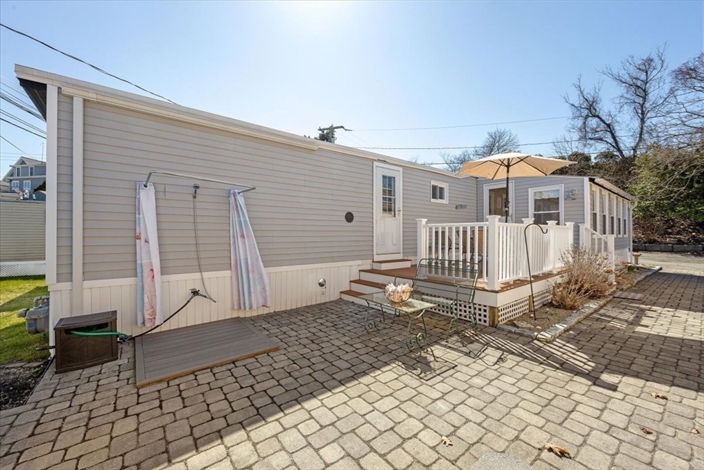 43 Amos Way Wareham, MA 02558 - Photo 4 of 34