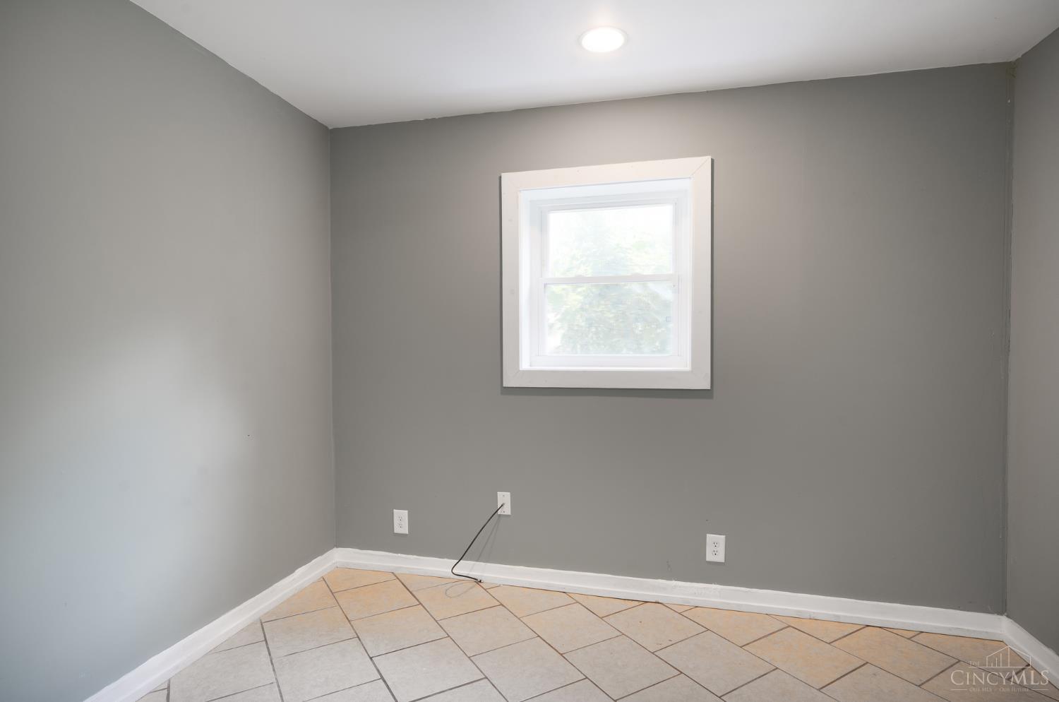 1289 Old Oxford Road Hamilton, OH 45013 - Photo 15 of 26