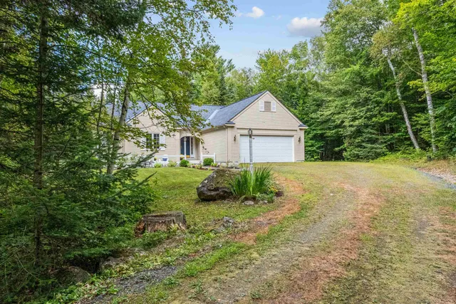 $679,000 | 34 Foxglove Lane, Franconia, NH 03580