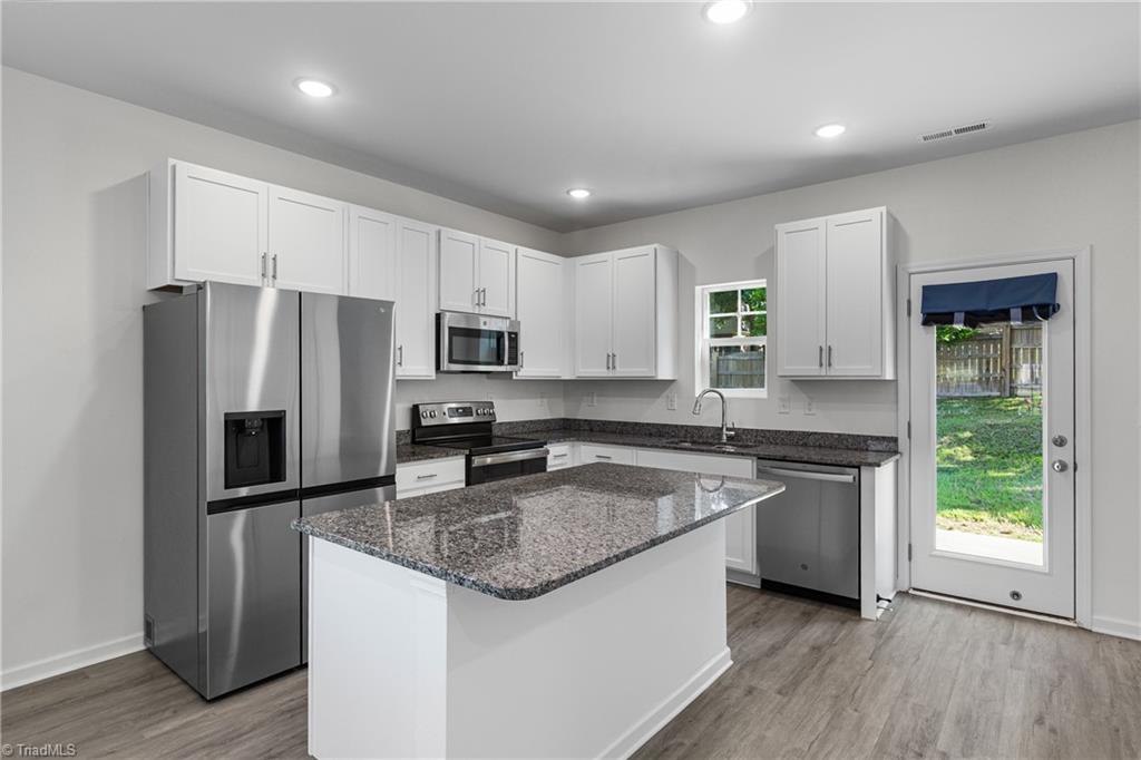 162 Hedgecock Road High Point, NC 27265 - Photo 10 of 31 Gallery Image 10