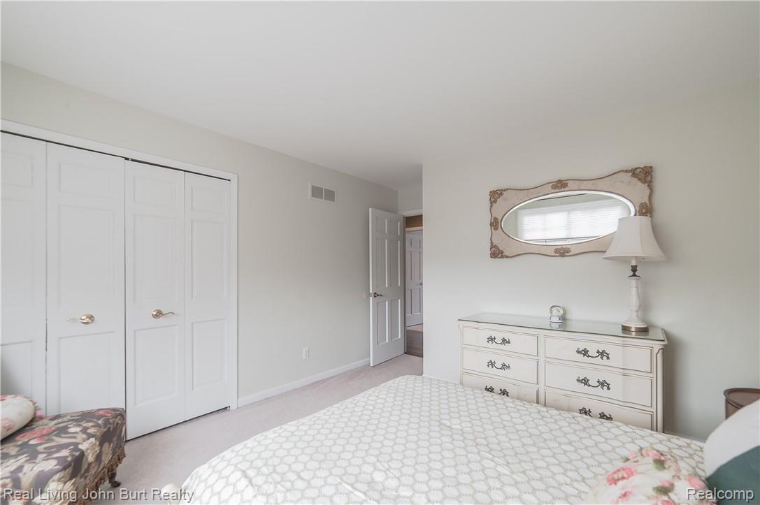 3778 Summit Ridge Drive Rochester, MI 48306 - Photo 29 of 37 Freshly painted bedroom #3