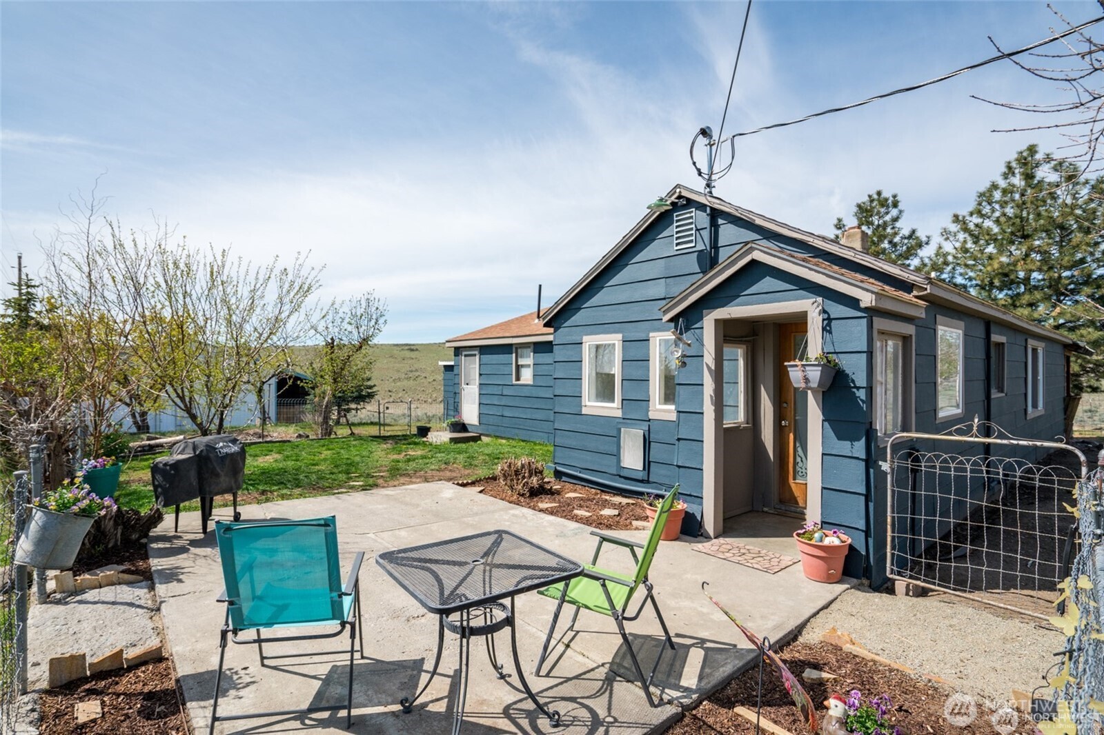 925 Rd B Northwest Waterville, WA 98858 - Photo 2 of 40