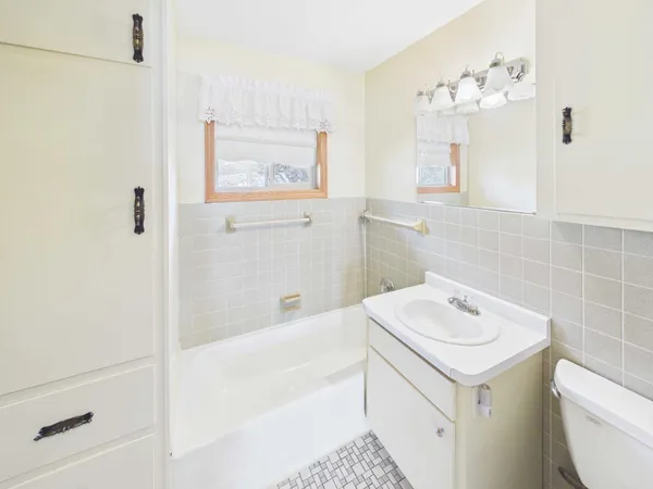 $575,000 | 27906 Ambassador Drive, Grey Eagle, MN 56336