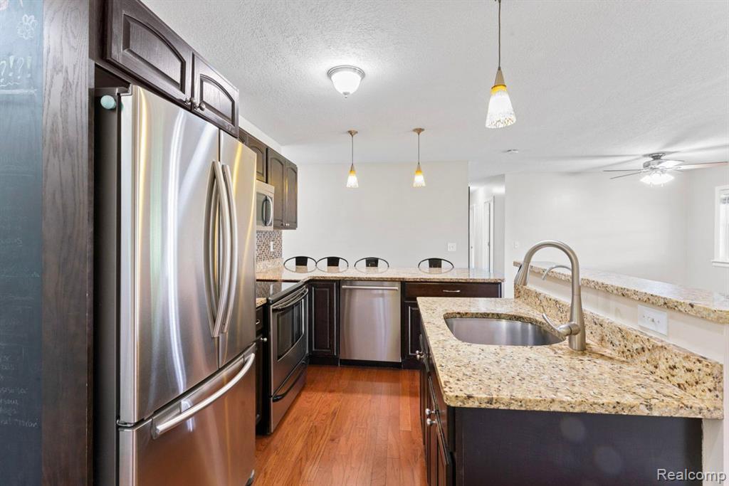 2124 Vernor Road Lapeer, MI 48446 - Photo 6 of 47
