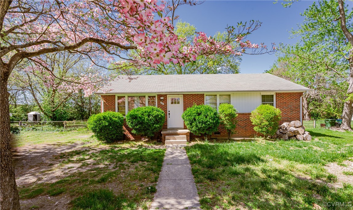 1940 Kimrod Road Richmond, VA 23224 - Photo 1 of 26 Gallery Image 1