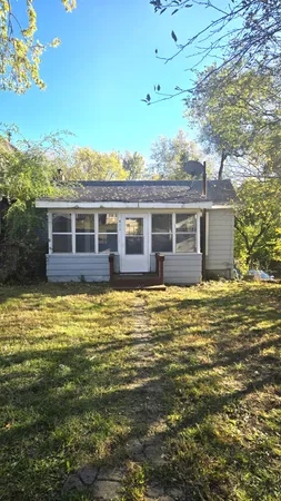 $79,900 | 411 Hinckley Boulevard, Jackson, MI 49203