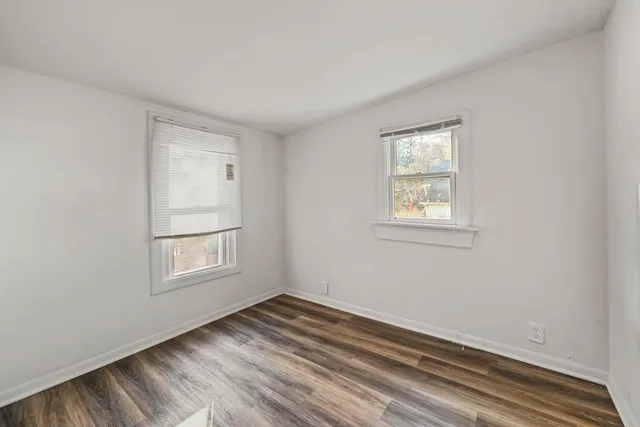 $89,900 | 411 Hinckley Boulevard, Jackson, MI 49203