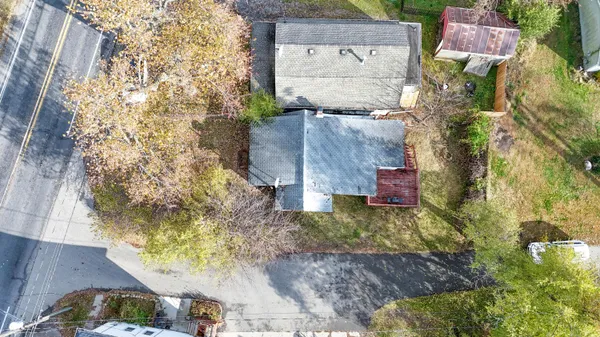 $79,900 | 411 Hinckley Boulevard, Jackson, MI 49203