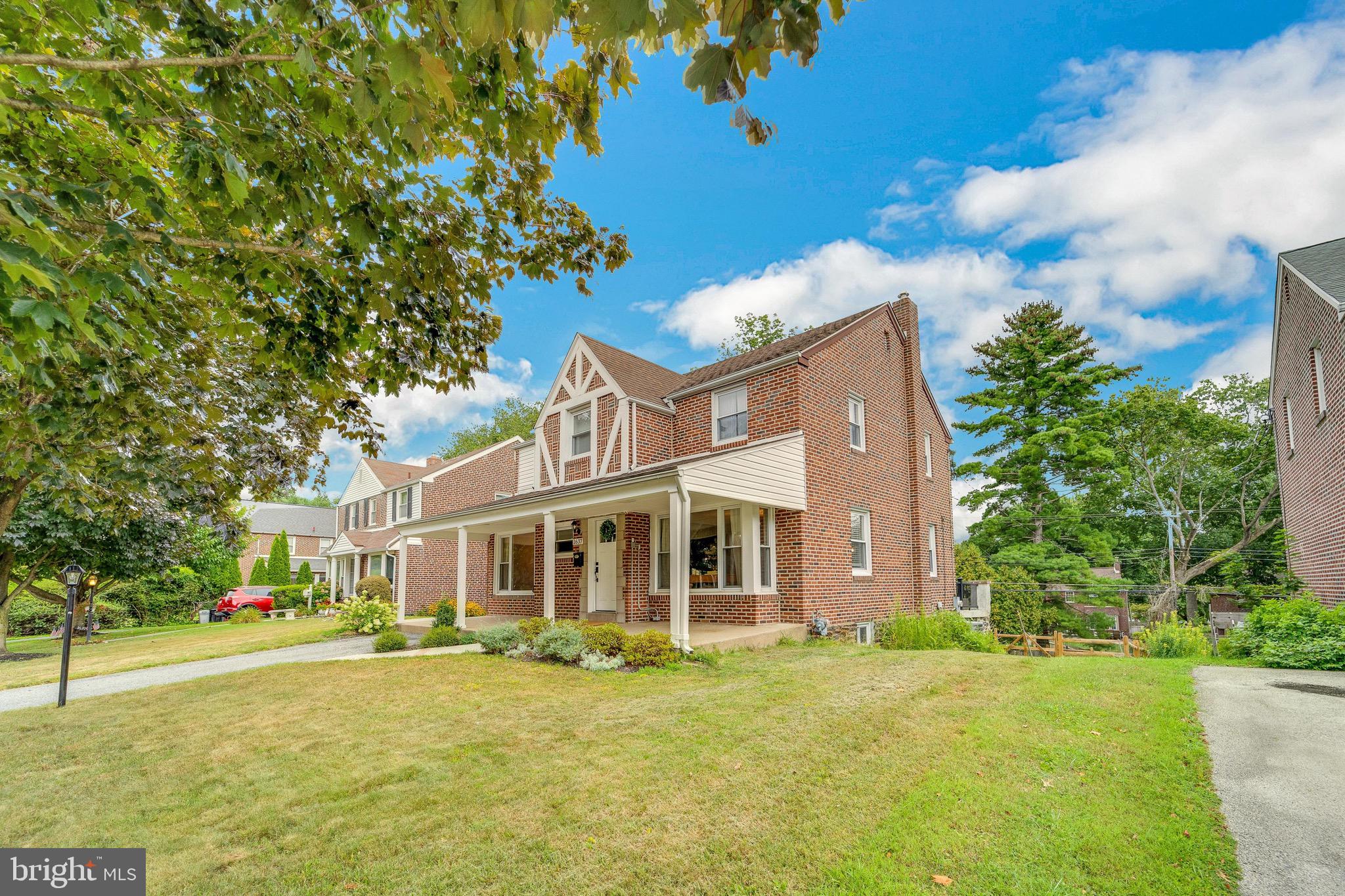1637 Earlington Road Havertown, PA 19083 - Photo 2 of 30 Gallery Image 2