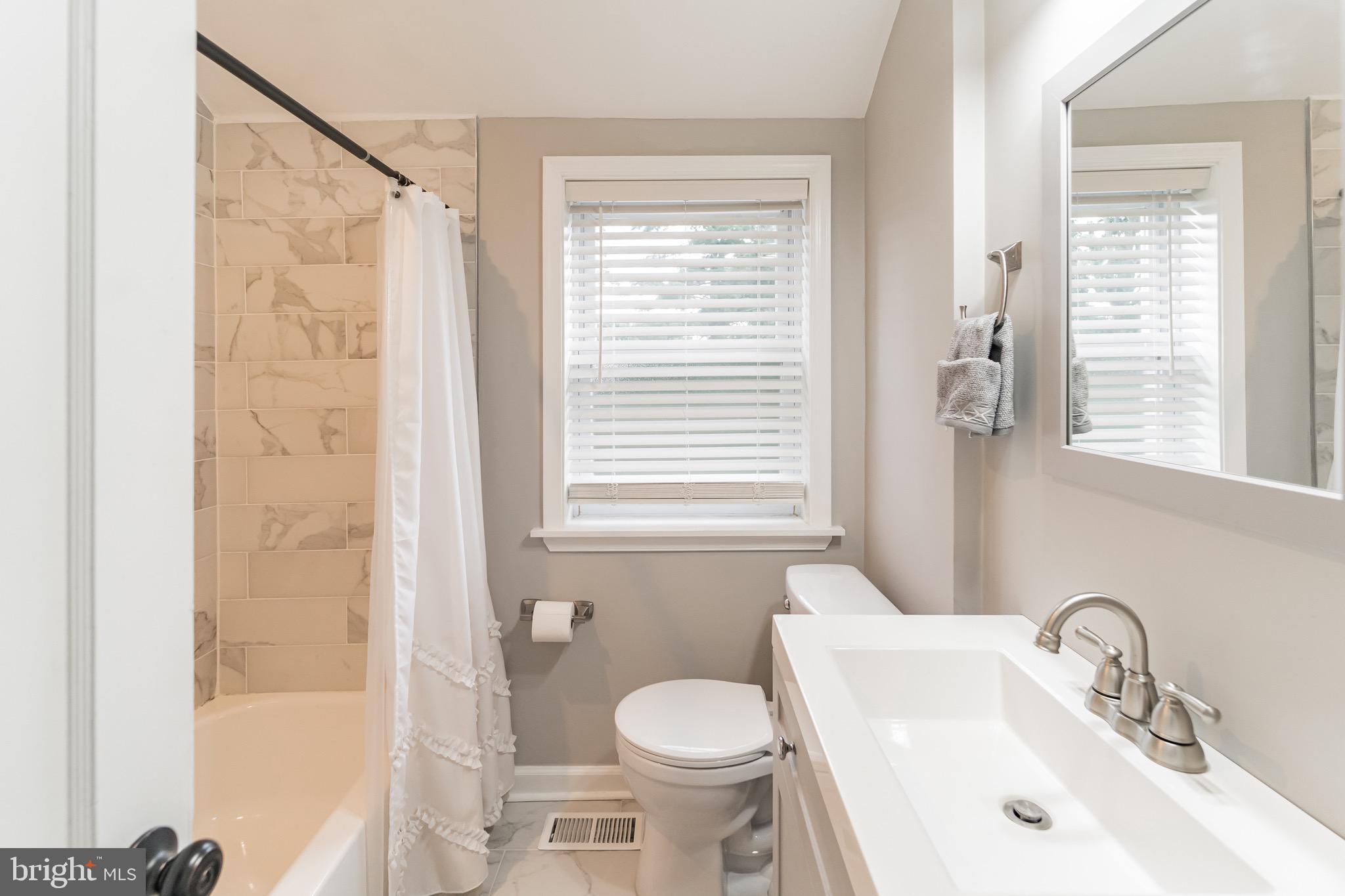 1637 Earlington Road Havertown, PA 19083 - Photo 23 of 30 Gallery Image 23