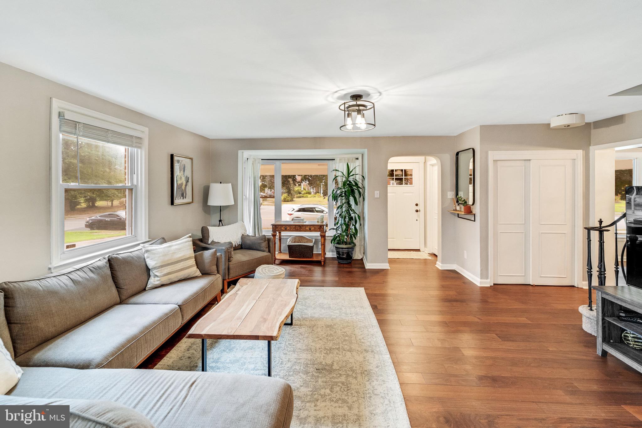 1637 Earlington Road Havertown, PA 19083 - Photo 6 of 30 Gallery Image 6