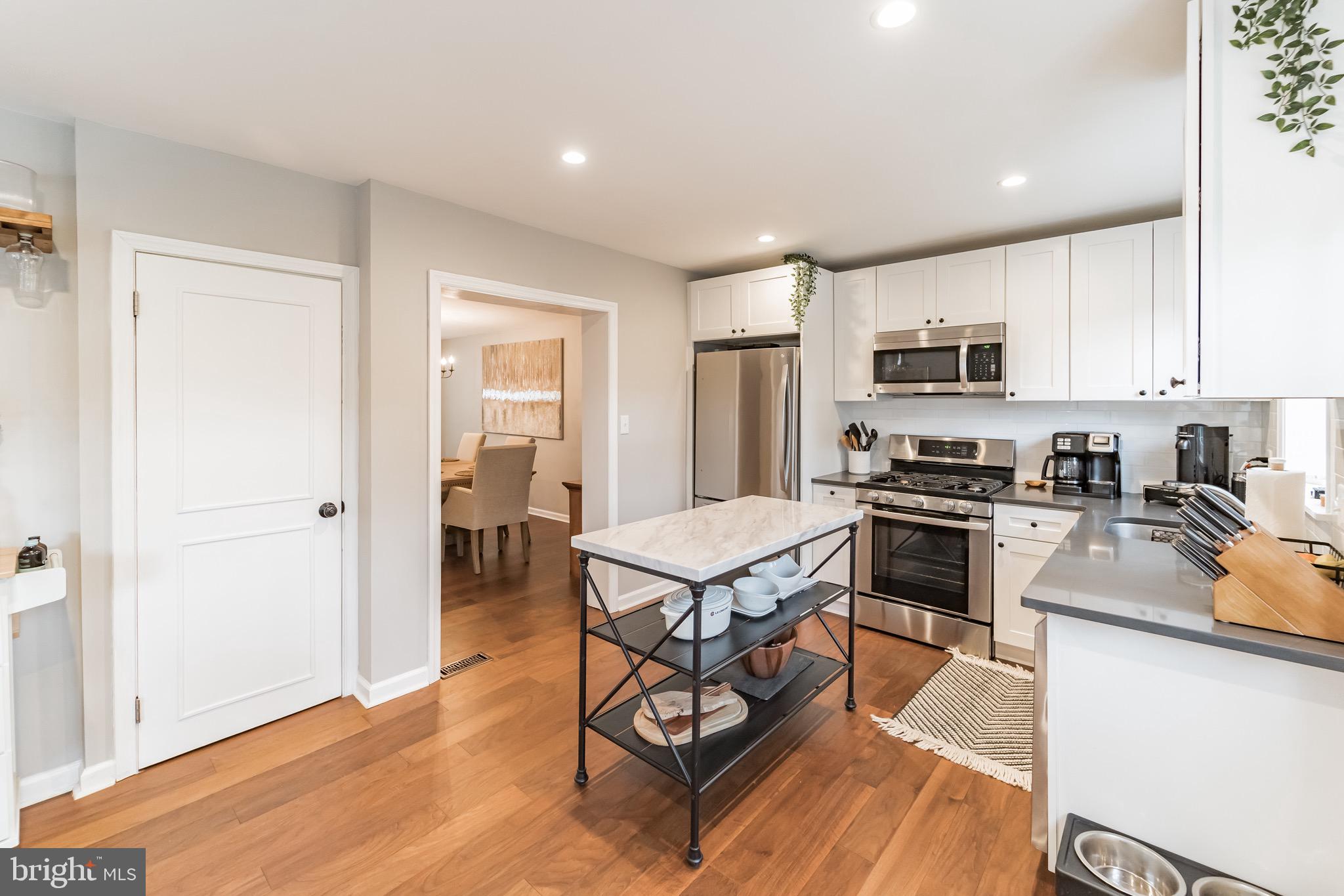 1637 Earlington Road Havertown, PA 19083 - Photo 10 of 30 Gallery Image 10
