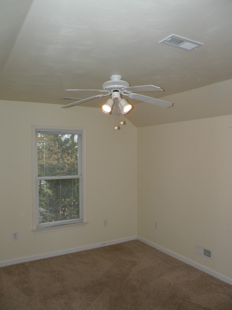6234 Buckland Mill Road Roanoke, VA 24019 - Photo 22 of 53 Upper bedroom