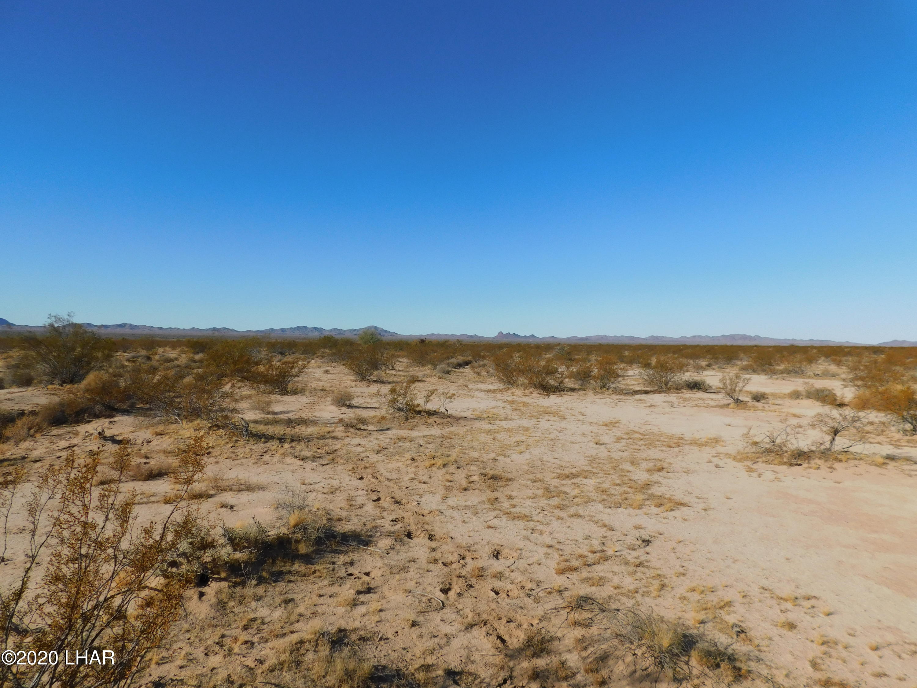 0 72nd Street Bouse, AZ 85325 - Photo 2 of 5 a view of an ocean
