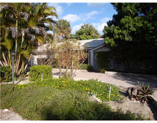 166 Beacon Lane Jupiter Inlet Colony, FL 33469 - Photo 3 of 16 Additional Photo
