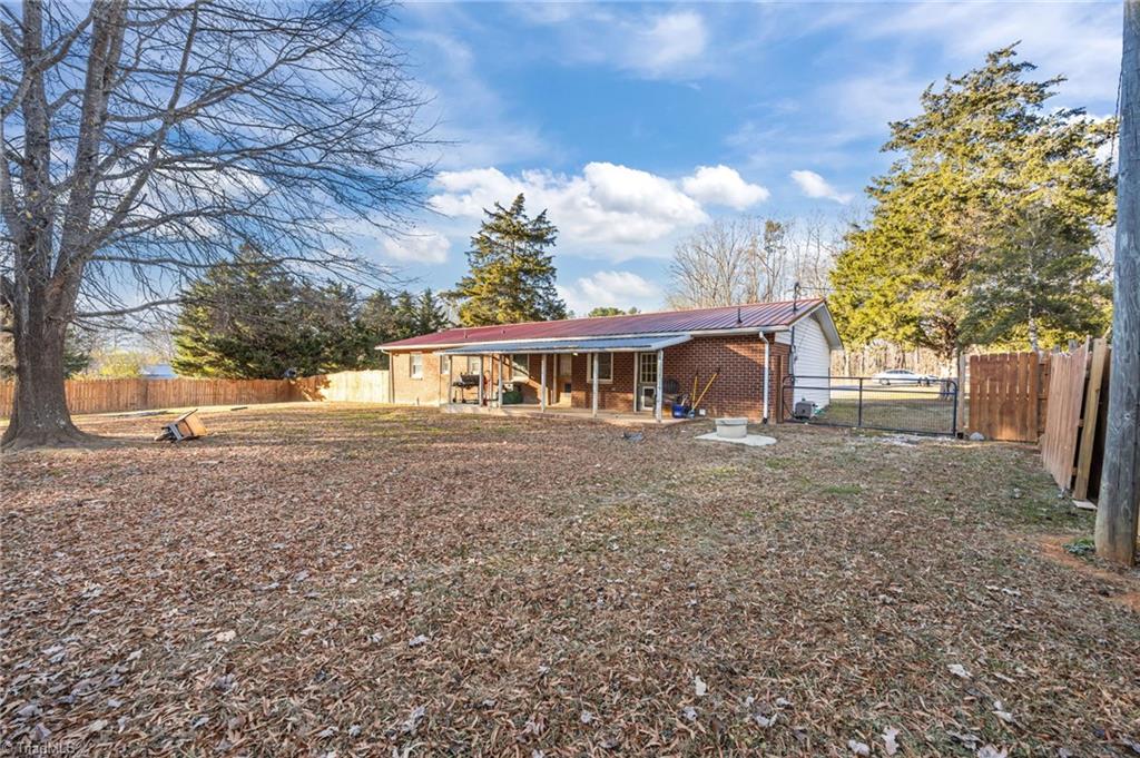 236 Donna Road Asheboro, NC 27205 - Photo 27 of 38