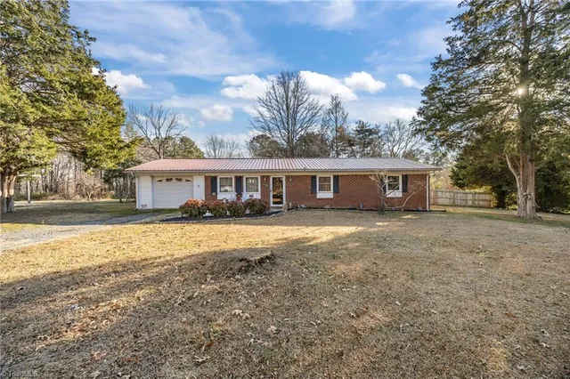 $260,000 | 236 Donna Road, Asheboro, NC 27205