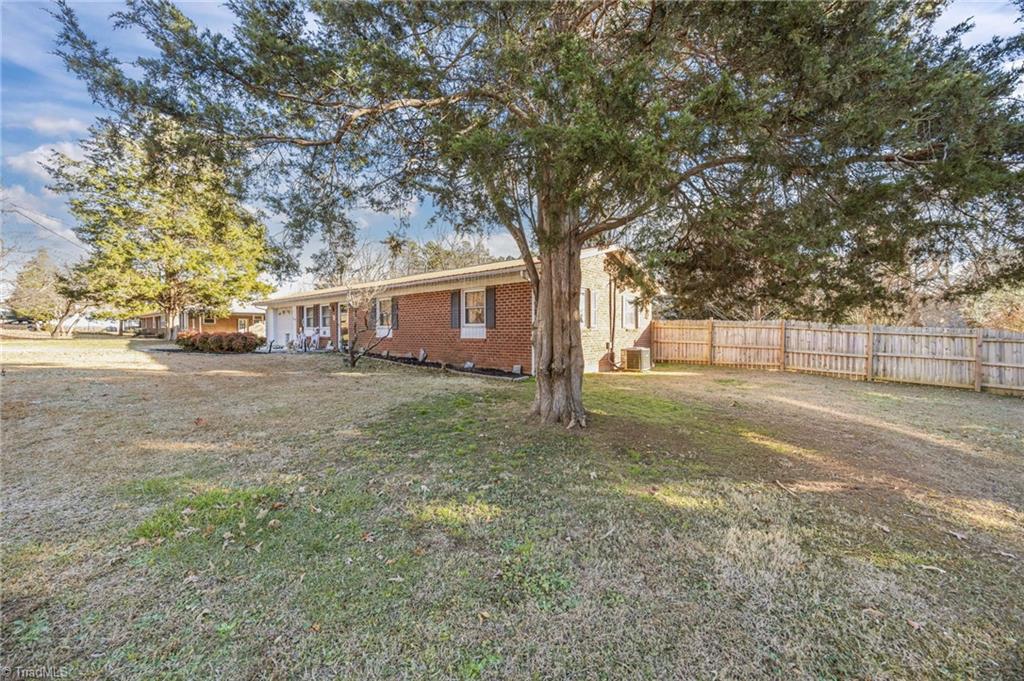 236 Donna Road Asheboro, NC 27205 - Photo 30 of 38