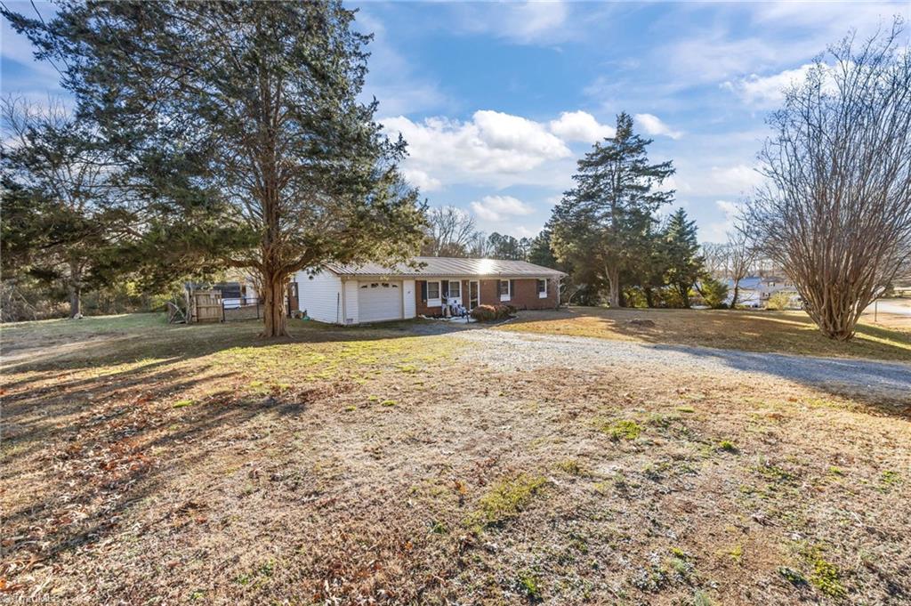 236 Donna Road Asheboro, NC 27205 - Photo 31 of 38