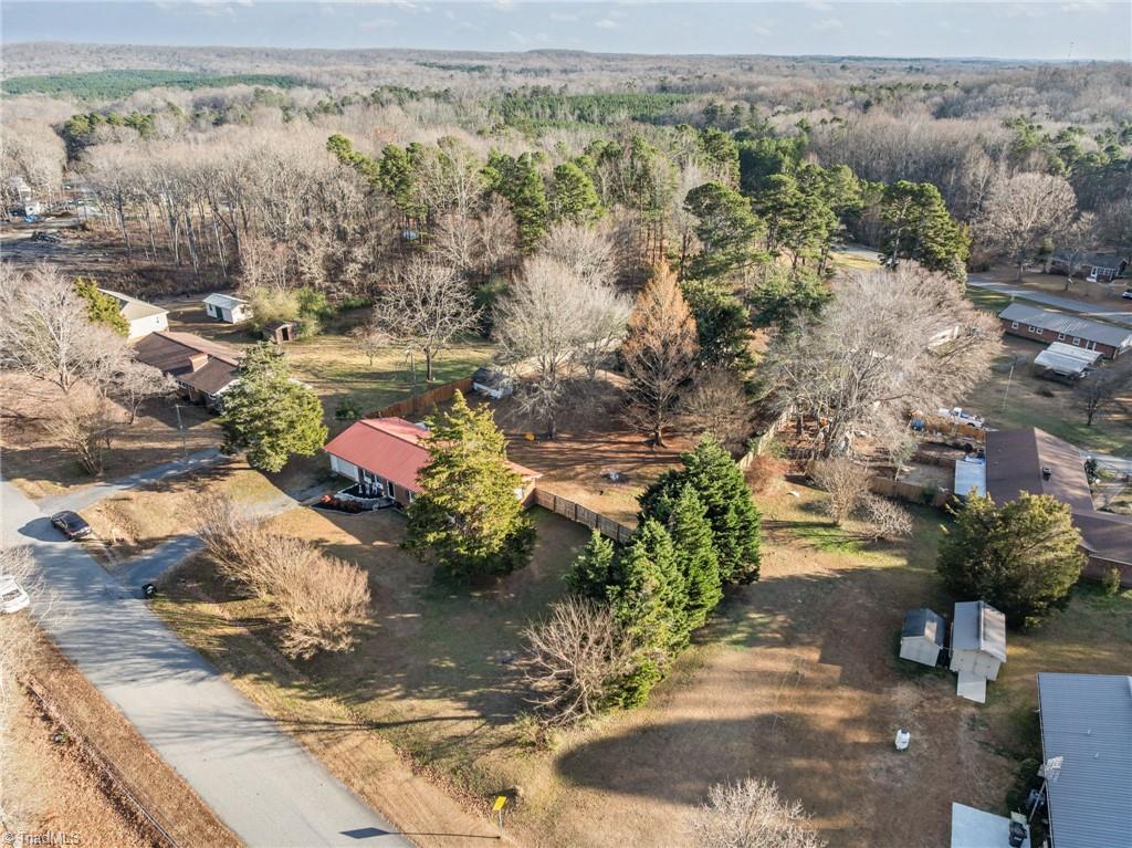 236 Donna Road Asheboro, NC 27205 - Photo 35 of 38