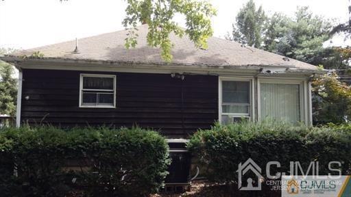 316 Ridge Road Dayton, NJ 08810 - Photo 3 of 4 Gallery Image 3