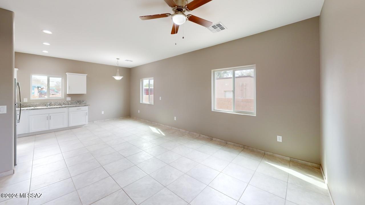 433 East Navajo Road, Unit 1 Tucson, AZ 85705 - Photo 6 of 18