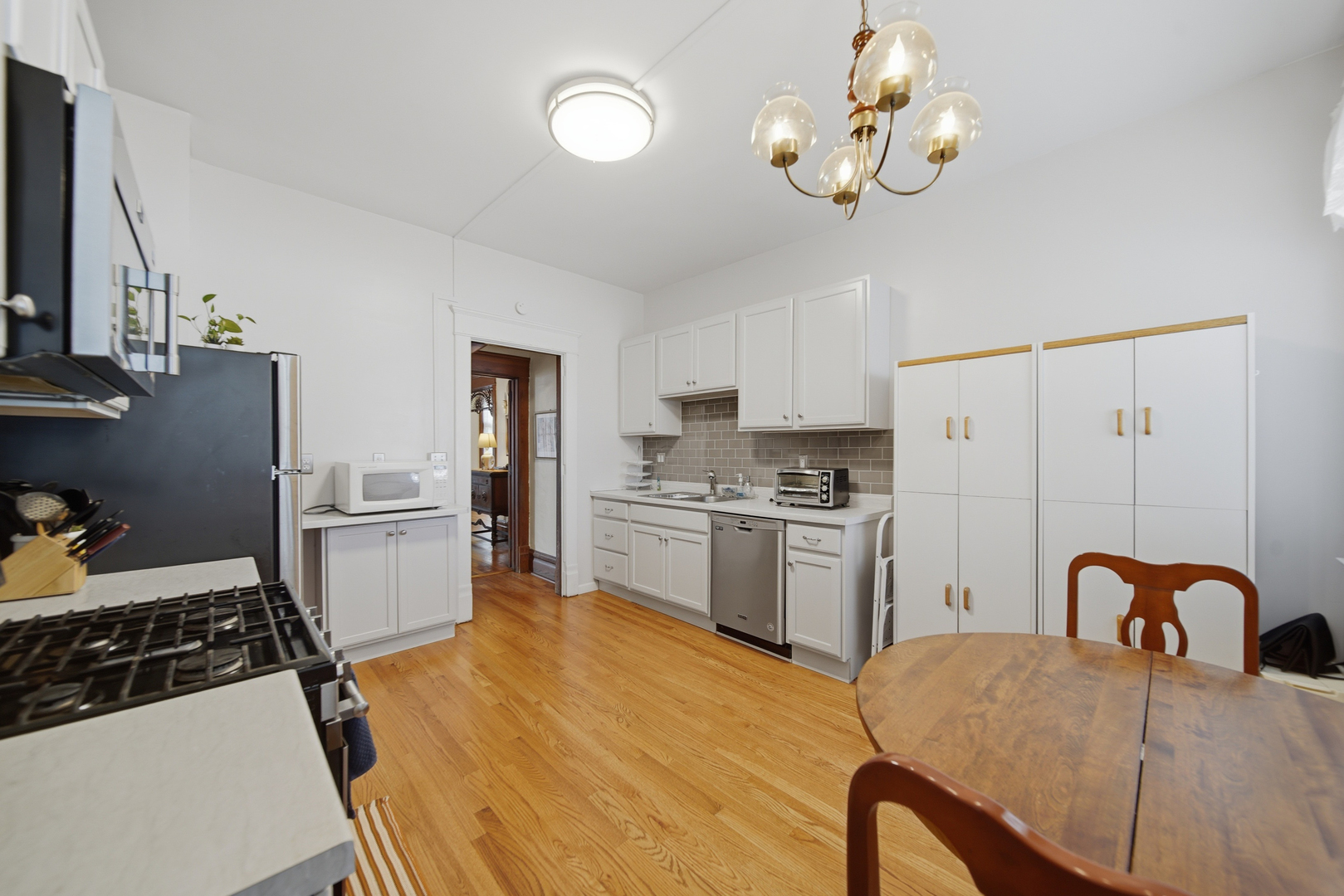 215 West 7th Street Dixon, IL 61021 - Photo 12 of 36