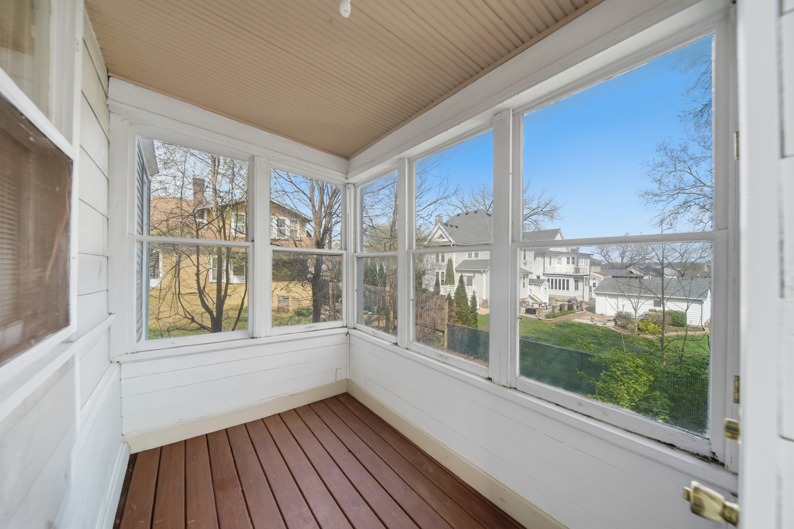 215 West 7th Street Dixon, IL 61021 - Photo 23 of 36