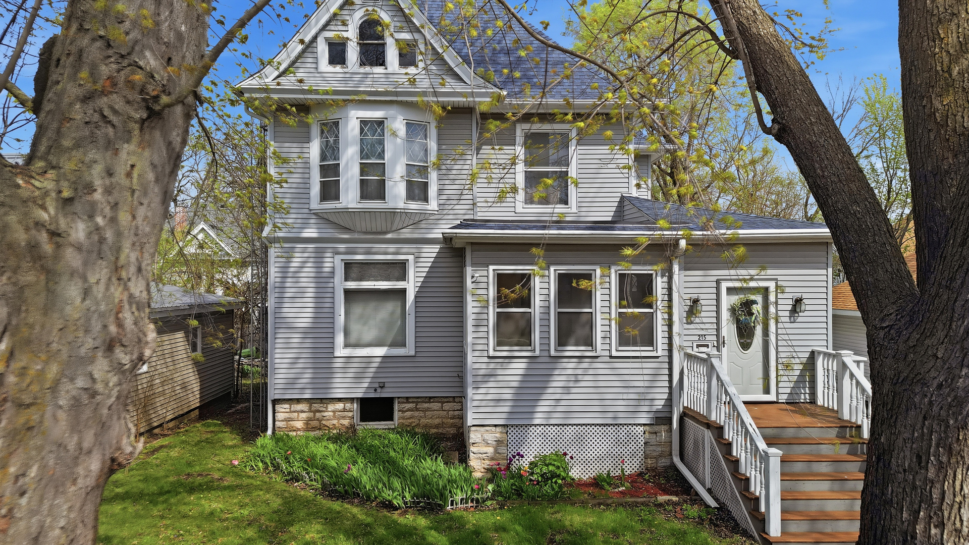 215 West 7th Street Dixon, IL 61021 - Photo 3 of 36