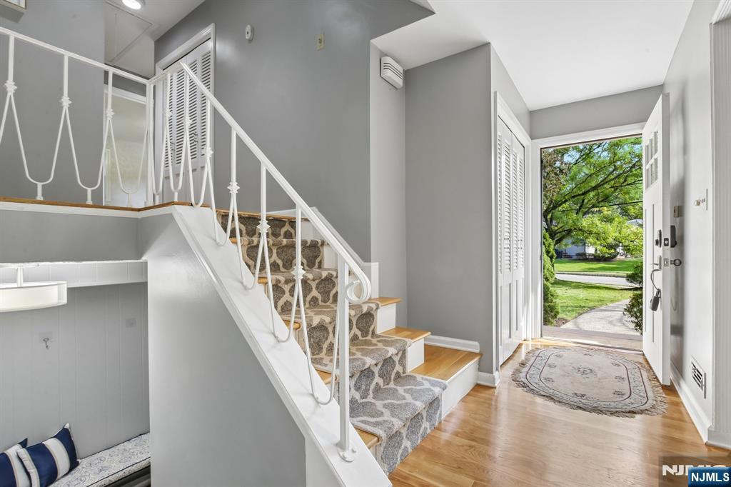 65 Springbrook Road Livingston, NJ 07039 - Photo 11 of 30 Gallery Image 11
