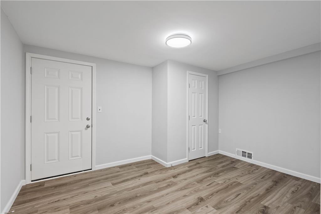 6924 Hunter Street Raytown, MO 64133 - Photo 14 of 27