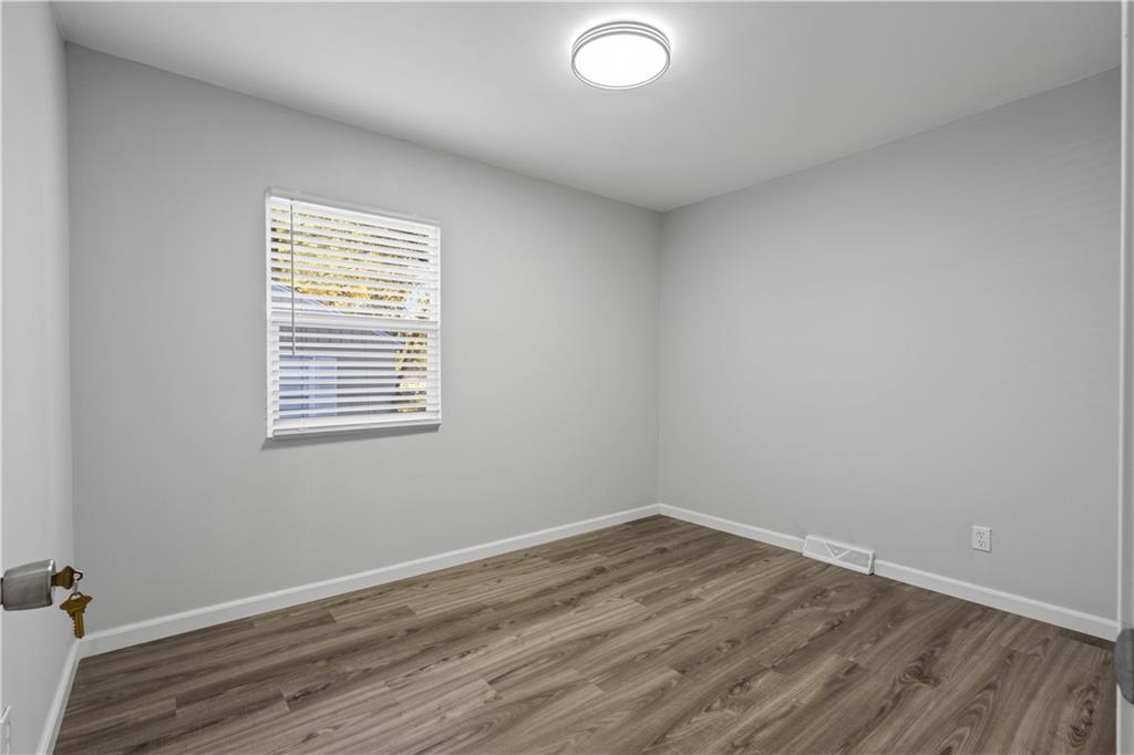 6924 Hunter Street Raytown, MO 64133 - Photo 23 of 27