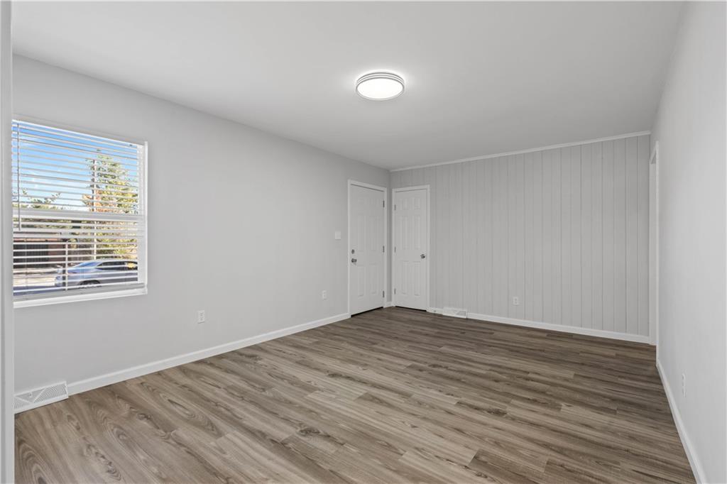 6924 Hunter Street Raytown, MO 64133 - Photo 6 of 27