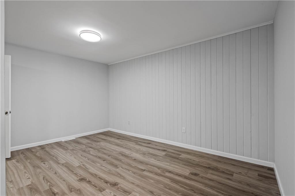 6924 Hunter Street Raytown, MO 64133 - Photo 7 of 27