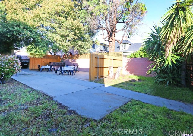 6401 Ruby Street Los Angeles, CA 90042 - Photo 23 of 27 a view of a backyard with sitting area