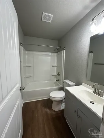 $1,600 | 9906 Holsberry Road, Unit 802, Pensacola, FL 32534