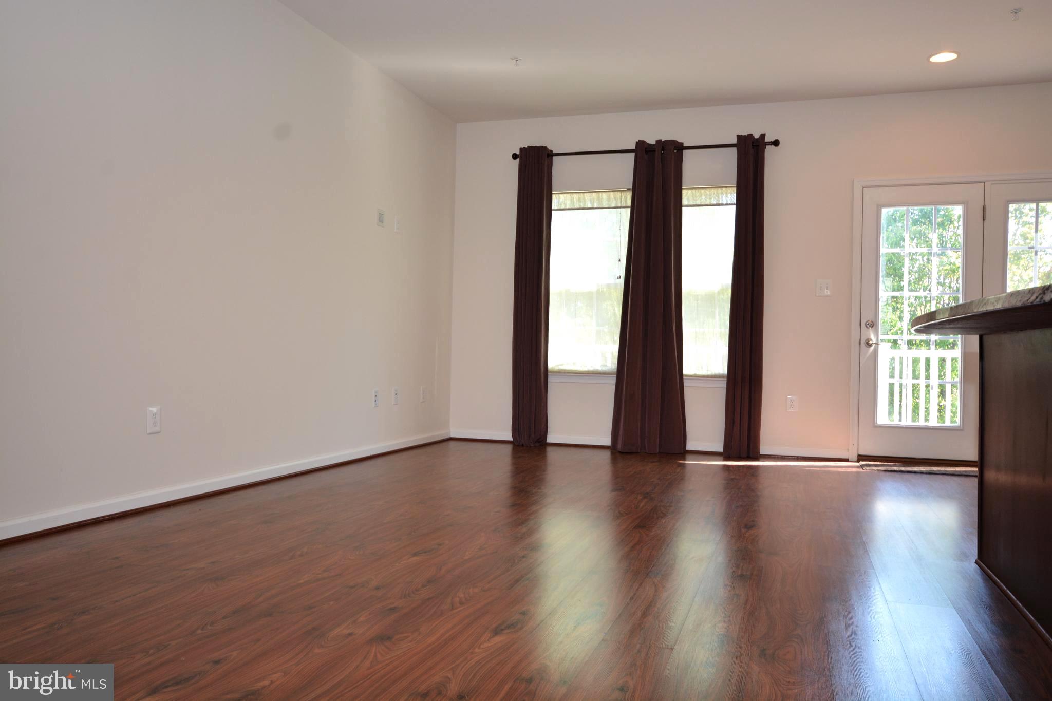 4975 Small Gains Way Frederick, MD 21703 - Photo 12 of 31 Dining Area