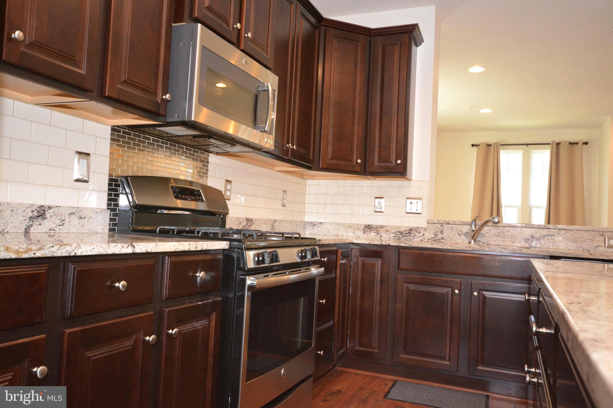 4975 Small Gains Way Frederick, MD 21703 - Photo 10 of 31 Kitchen