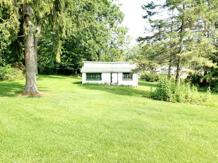 311 East River Road Flushing, MI 48433 - Photo 21 of 76 50058604-20.JPG