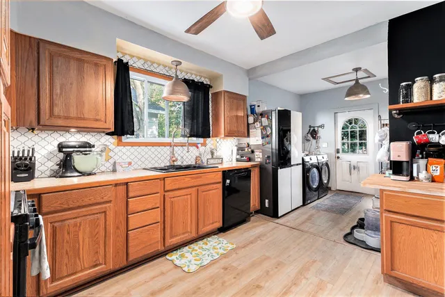 $209,000 | 709 East Loomis Street, Ludington, MI 49431