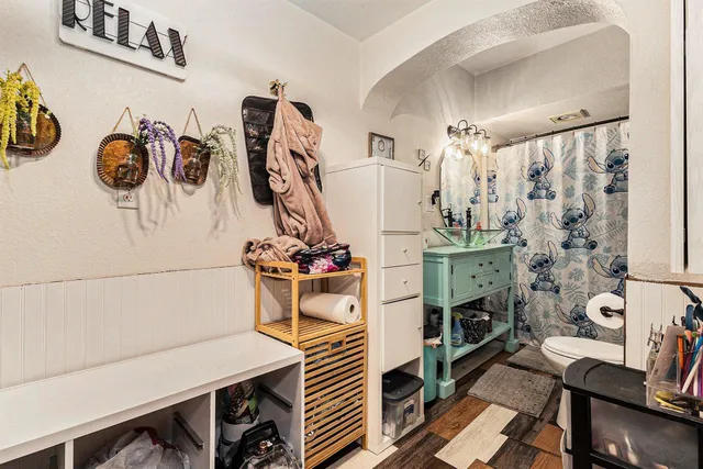 $209,000 | 709 East Loomis Street, Ludington, MI 49431