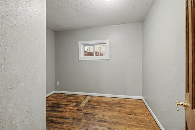 $209,000 | 709 East Loomis Street, Ludington, MI 49431